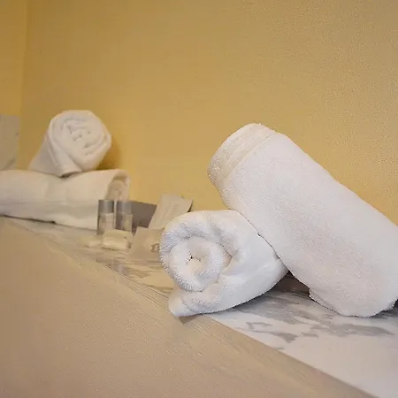 Relais Poschi Bed & Breakfast 3*