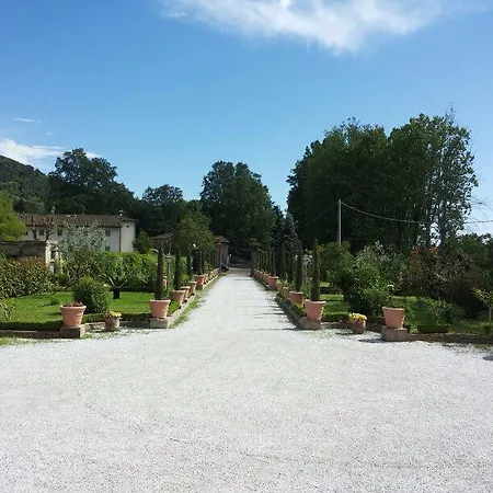 Relais Poschi Bed & Breakfast 3*